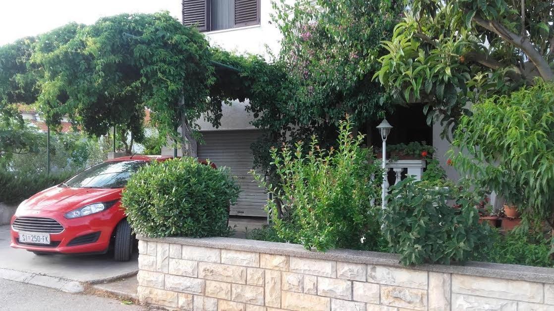 Apartmani Drazi Plimica Vodice Buitenkant foto