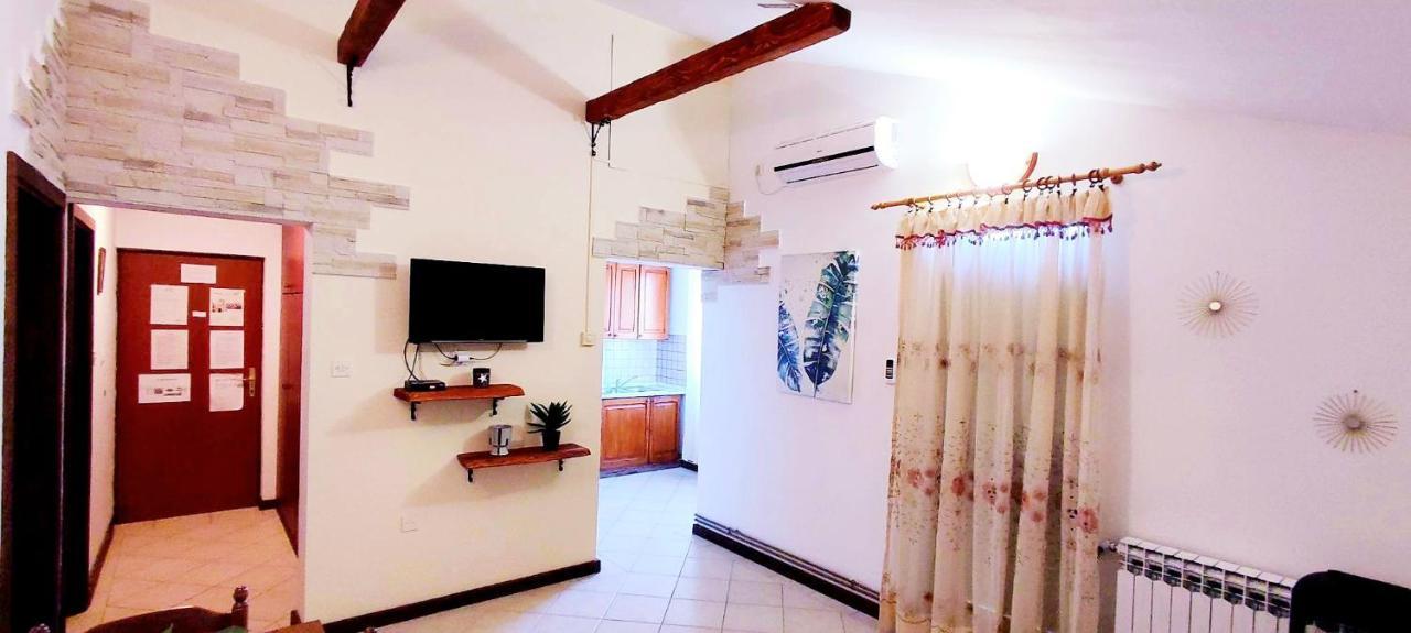 Apartmani Drazi Plimica Vodice Buitenkant foto